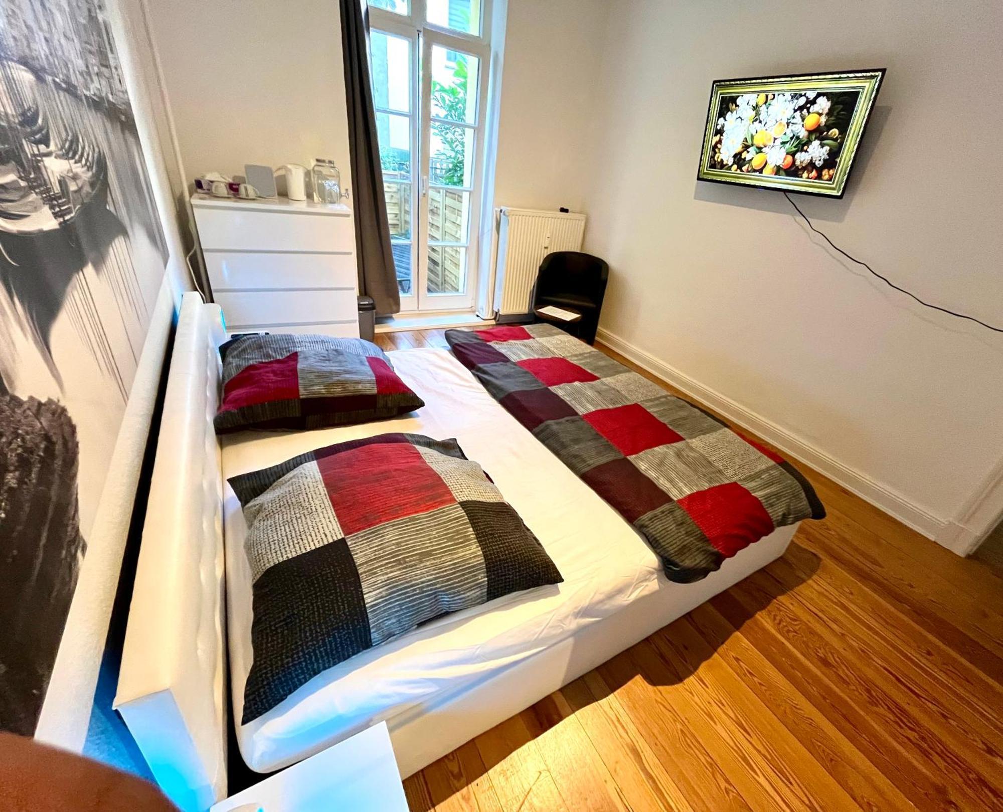 Privat bolig Doppelzimmer Mit Terrasse In Privatem Zuhause